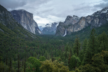 tunnel view in yosemite nationalpark, california, usa