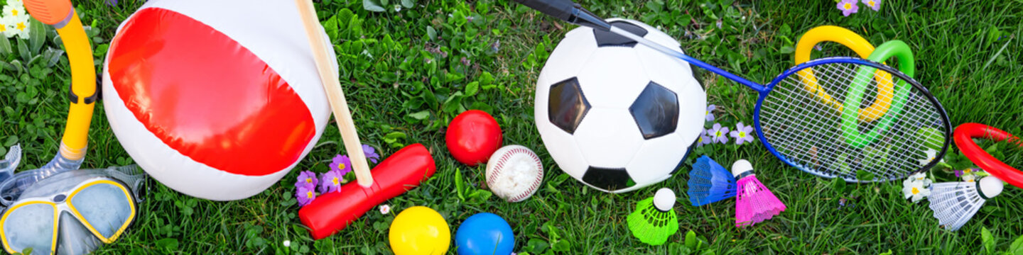 panorama mit sommer outdoor spielzeug