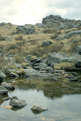 Arroyo de deshielo en las Altas Cumbres, Córdoba