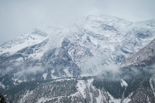 Snowy himalayan mountains by Ledar village, Annapurna circuit, Nepal