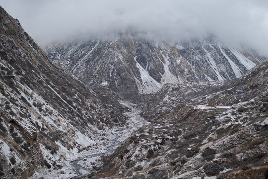 Marshyangdi river by Ledar village, Annapurna circuit, Nepal