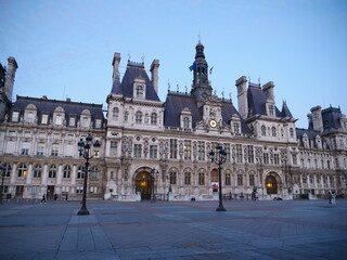 Fototapeta na wymiar The city hall of Paris, in the end of the day.. July 2020;
