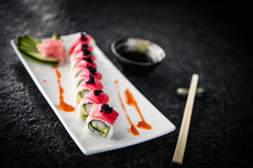 Tuna California Roll