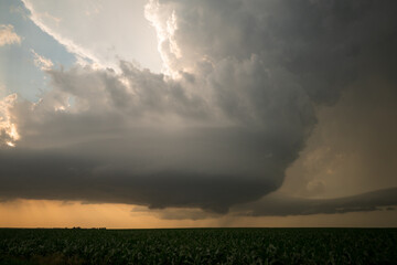 Naklejka na ściany i meble Defined inflow jet on a supercell in the high plains.