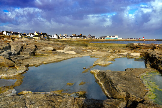 Rocky coast of Guilvinec or Le Guilvinec, a commune in the Finist&egrave;re department of Brittany in north-western France