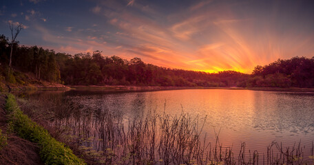 Fototapeta na wymiar Beautiful Lakeside Sunset Panorama
