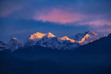 Zelfklevend Fotobehang Kangchenjunga Kangchenjunga close up view from Pelling in Sikkim, India.