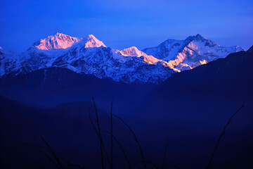 Uitzicht op de Kangchenjunga-bergketen vanuit Pelling, sikkim, india