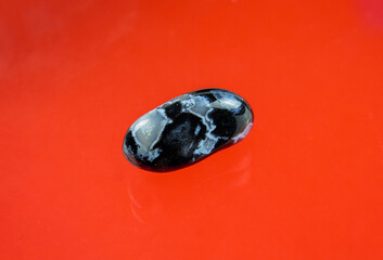 black agate with transparent white quartz inclusions