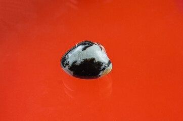 black agate with transparent white quartz inclusions