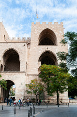 Obraz premium Torres de Serranos or Serranos Gate also known as Serranos Towers in Valencia old town