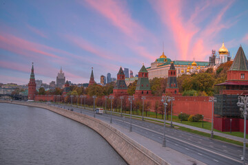 Naklejka premium view of the Kremlin from the moscow river.