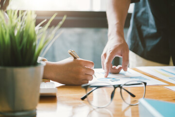 business consultant describes a marketing plan to set business strategies for women business owners...