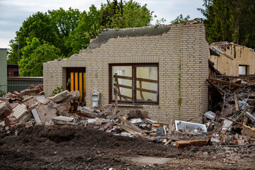 Gebäude Abriss eines alten Wohnhauses