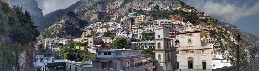 Stadtpanorama von Positano an der Almalfiküste