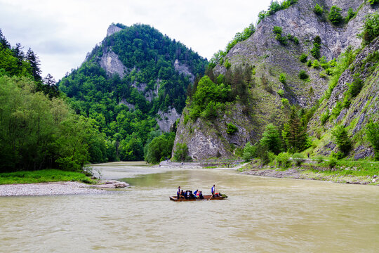 The Three Crowns over The Dunajec River. The Pieniny mountain range in Poland. Route of the Three Crowns and Sokolica. Popular raft spot. - Powered by Adobe