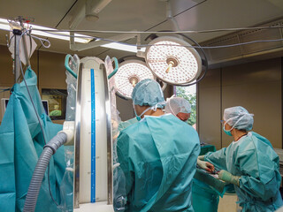 shoulder operation is performed in an operating theatre