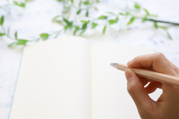 ノートとペン、勉強イメージ