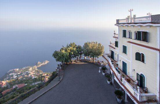 Luxury hotel in Pogerola village, Italy