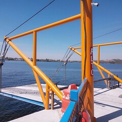 VISTA DE LA PANGA LAGUNA mar, cielo, barca, acuático, gruas, azul, bajel, bridge, playa, puerto, viajando, construcción, orilla, verano, industrias, transportación, oceáno, río, pesca, buques, atracar