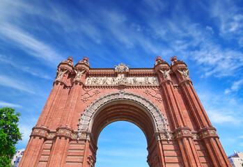 Fototapeta na wymiar The Arc de Triomf in Barcelona, Spain.