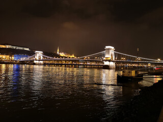 ponte delle catene sul Danubio a Budapest Ungheria
