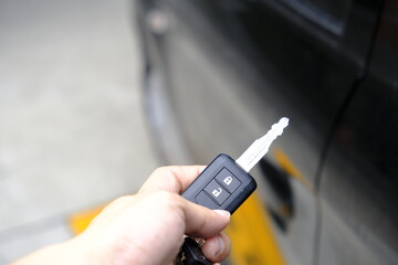 hand holding cell phone