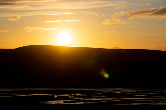 Wonderful midnig sunlight in the central highlands of Iceland. 
