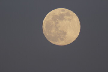 Super moon close-up pictures from April at Vienna