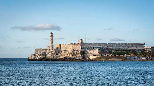 Faro Castillo del Morro (Havana, Cuba) - Pictures from Emp…