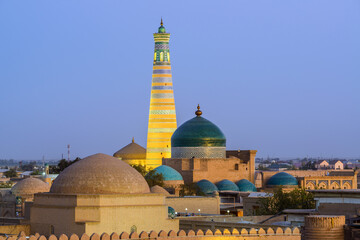 Naklejka premium Islam-Khoja minaret in the old town of Itchan Kala, Khiva, Uzbekistan