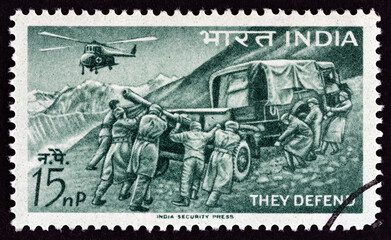Soldiers, Field artillery and helicopter (India 1963)