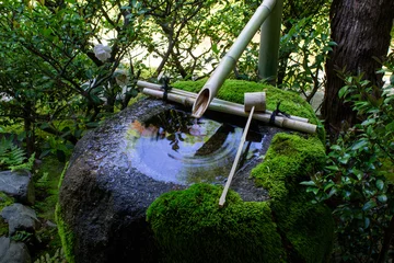 Selbstklebende Fototapeten 京都　手水鉢 © funkysoulman