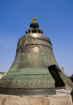 tsar bell in moscow