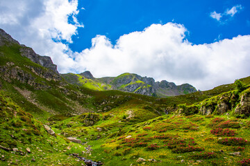 Fototapeta premium granite mountains and clouds four