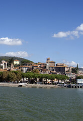 Fototapeta na wymiar View of Passignano from the Trasimeno lake, Umbria