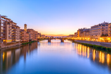 Fototapeta na wymiar Ponte Vecchio at sunset, Florence, Italy (HDR photo)