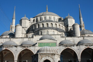 Fototapeta na wymiar e blue mosque in istanbul
