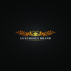 Fototapeta na wymiar Luxury-Gold Crown Logo for company and business