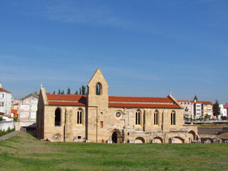 Fototapeta na wymiar Mosteiro de Santa Clara Velha - Portugal