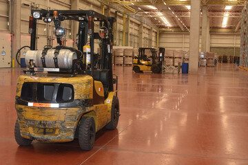 Montacarga en Bodega