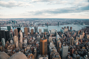 Vista aerea de New York city, corazon de los Estados unidos desde uno de sus rascacielos. 