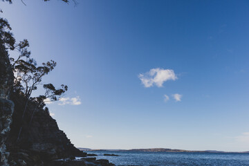 Obraz na płótnie Canvas sunny coastal landscape in Kingston Beach in Tasmania, Australia