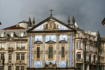 Fototapeta na wymiar facade and pediment of the Church of St Anthony's Congregation in Porto, Portugal