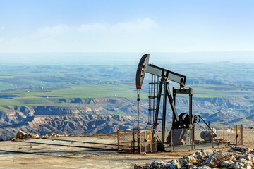 A pumpjack or pump jack in the oil field. A pumpjack is the overground drive for a reciprocating...
