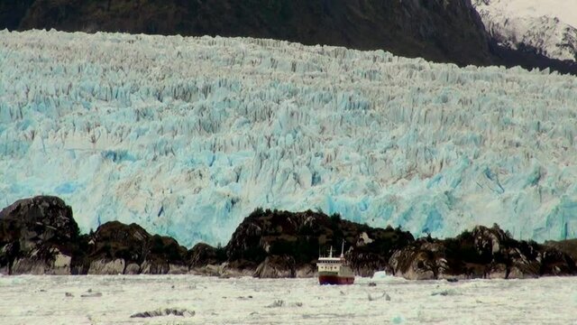 Chile - Amalia Glacier Landscape
