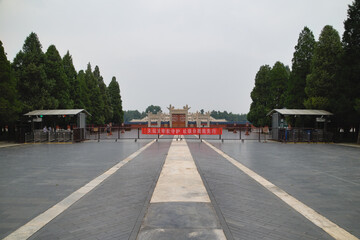 Fototapeta na wymiar South entrance - Temple of Heaven, Beijing