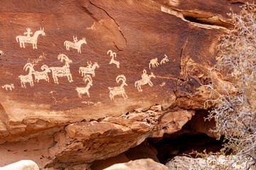 Ancient indian petroglyphs in the USA found in valley of fire also in green river