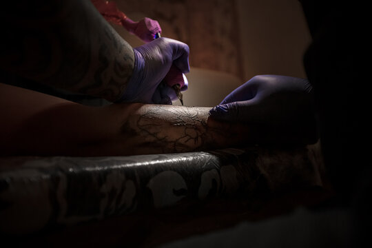 Tatoueur professionnel