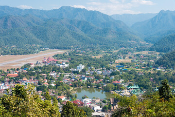 Fototapeta na wymiar Mae Hong Son Town view from Wat Phrathat Doi Kongmu in Mae Hong Son, Thailand.